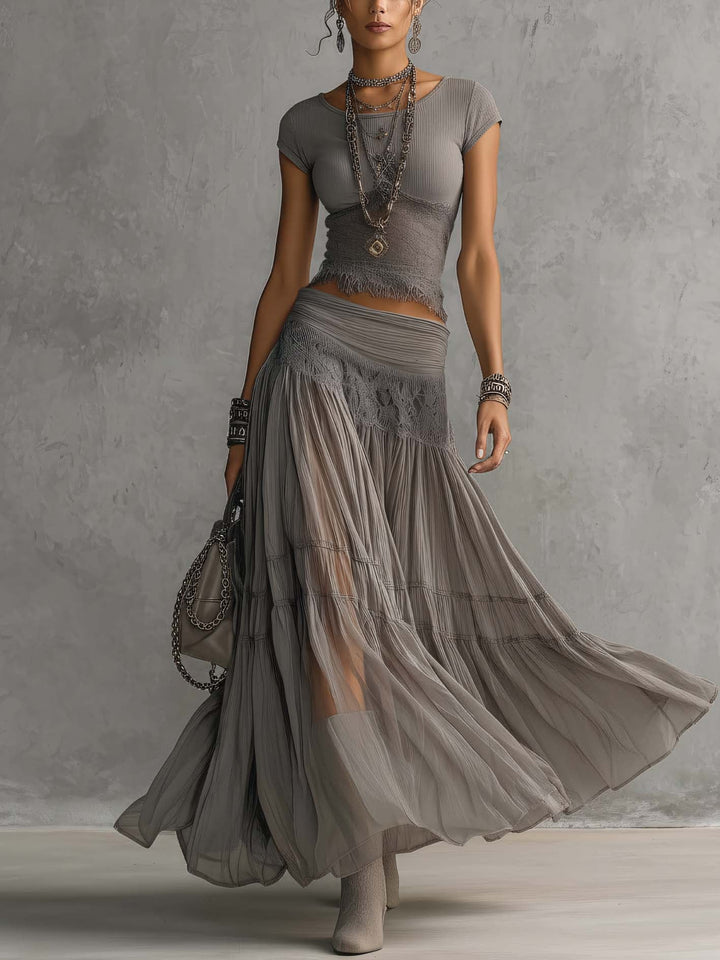 Top Gris en Dentelle Transparent avec Panneaux et Ensemble de Jupe Maxi Plissée