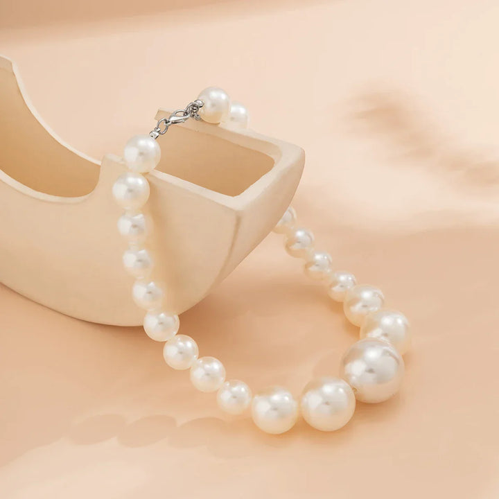 Collier ras-du-cou Selene en perles graduées