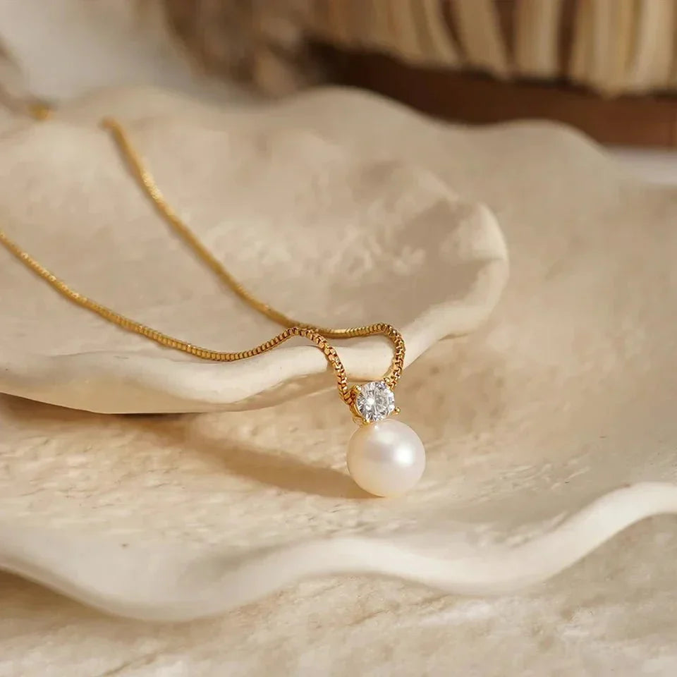 PENDENTIF MADELEINE EN PERLE