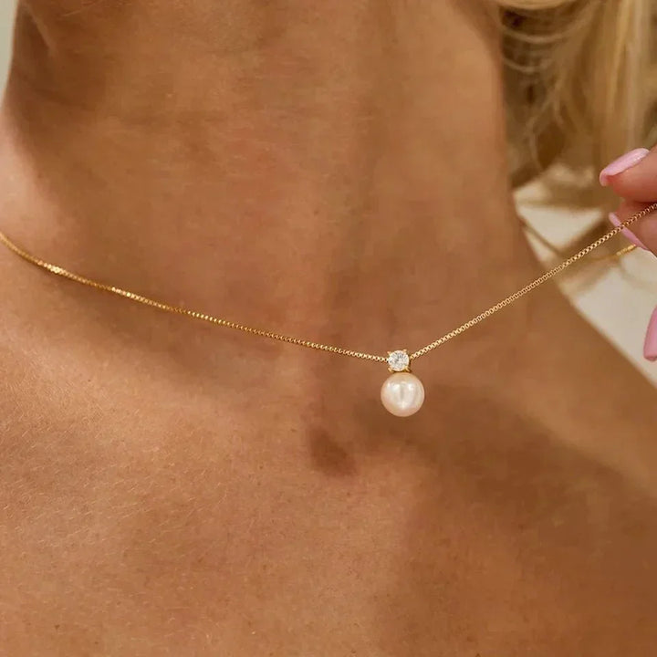 PENDENTIF MADELEINE EN PERLE