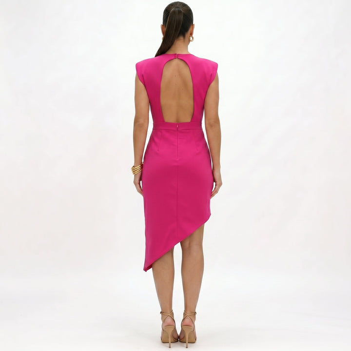 Auvelle | Robe Asymétrique aux Épaules Structurées