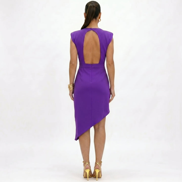 Auvelle | Robe Asymétrique aux Épaules Structurées